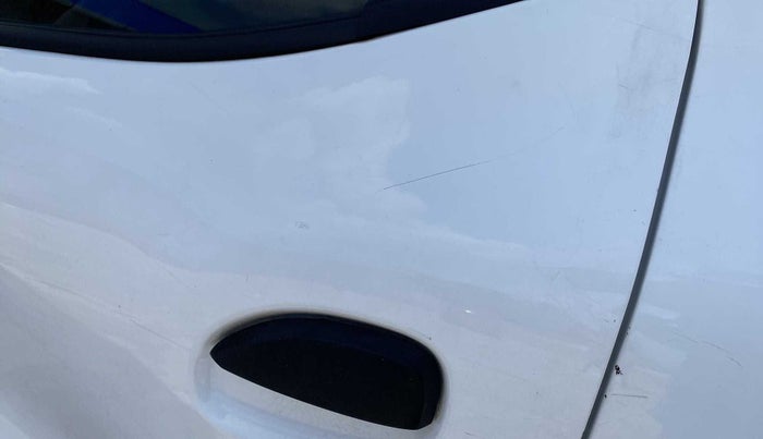 2020 Renault Kwid CLIMBER 1.0 (O), Petrol, Manual, 46,416 km, Rear left door - Minor scratches