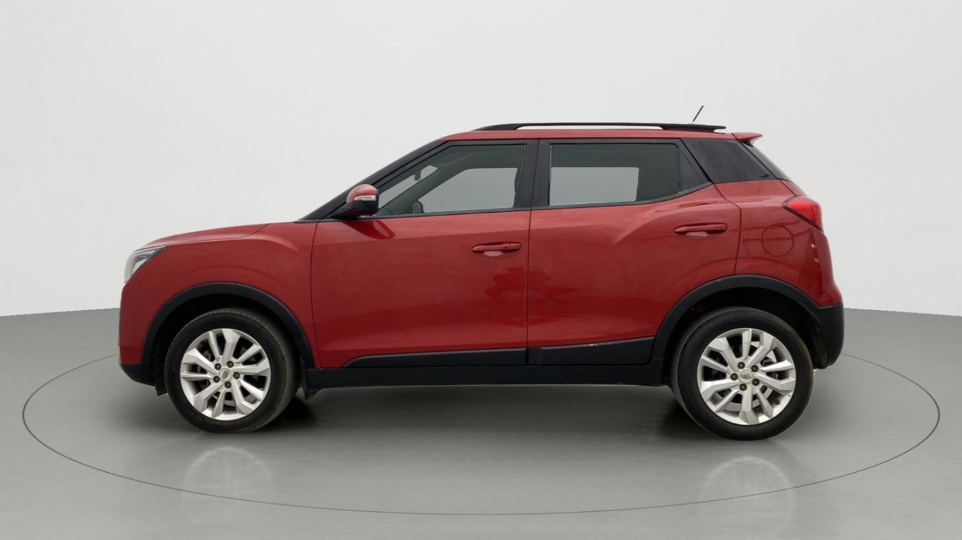 2019 Mahindra XUV300 W8 1.2 PETROL, Petrol, Manual, 34,177 km, Left Side