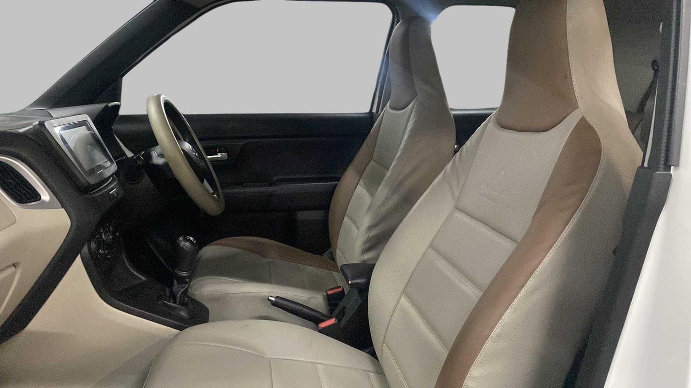 2019 Maruti New Wagon-R ZXI 1.2, Petrol, Manual, 22,179 km, Right Side Front Door Cabin