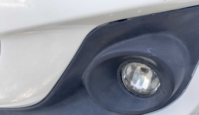 2019 Maruti Swift VXI, Petrol, Manual, 39,068 km, Left fog light - Not working