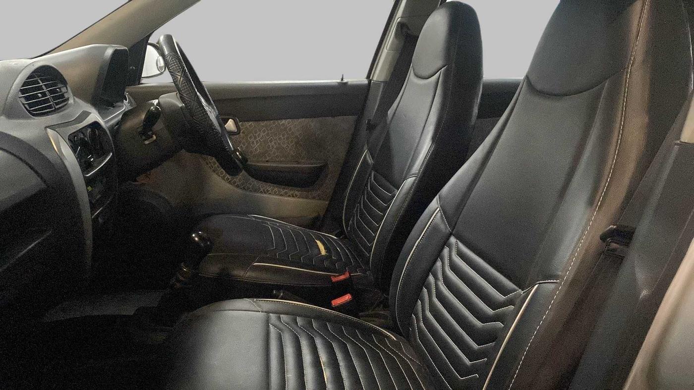 2017 Maruti Alto 800 LXI, Petrol, Manual, 31,145 km, Right Side Front Door Cabin