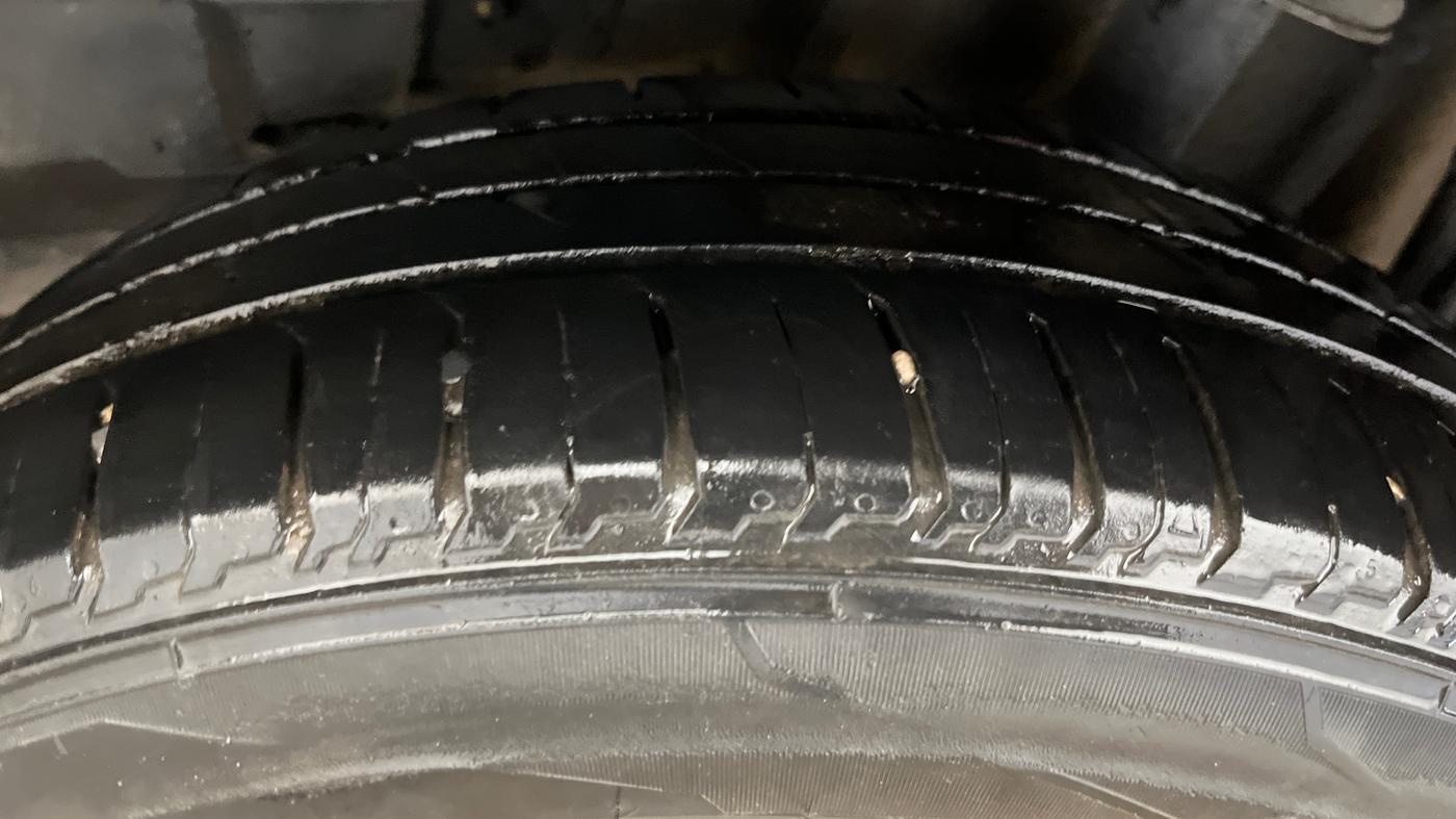 2019 Tata TIGOR XZ PLUS PETROL, Petrol, Manual, 1,05,743 km, Left Rear Tyre Tread