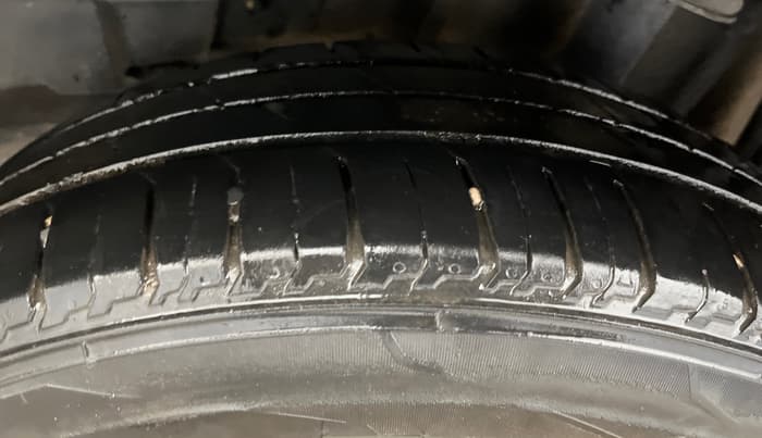 2019 Tata TIGOR XZ PLUS PETROL, Petrol, Manual, 1,05,743 km, Left Rear Tyre Tread