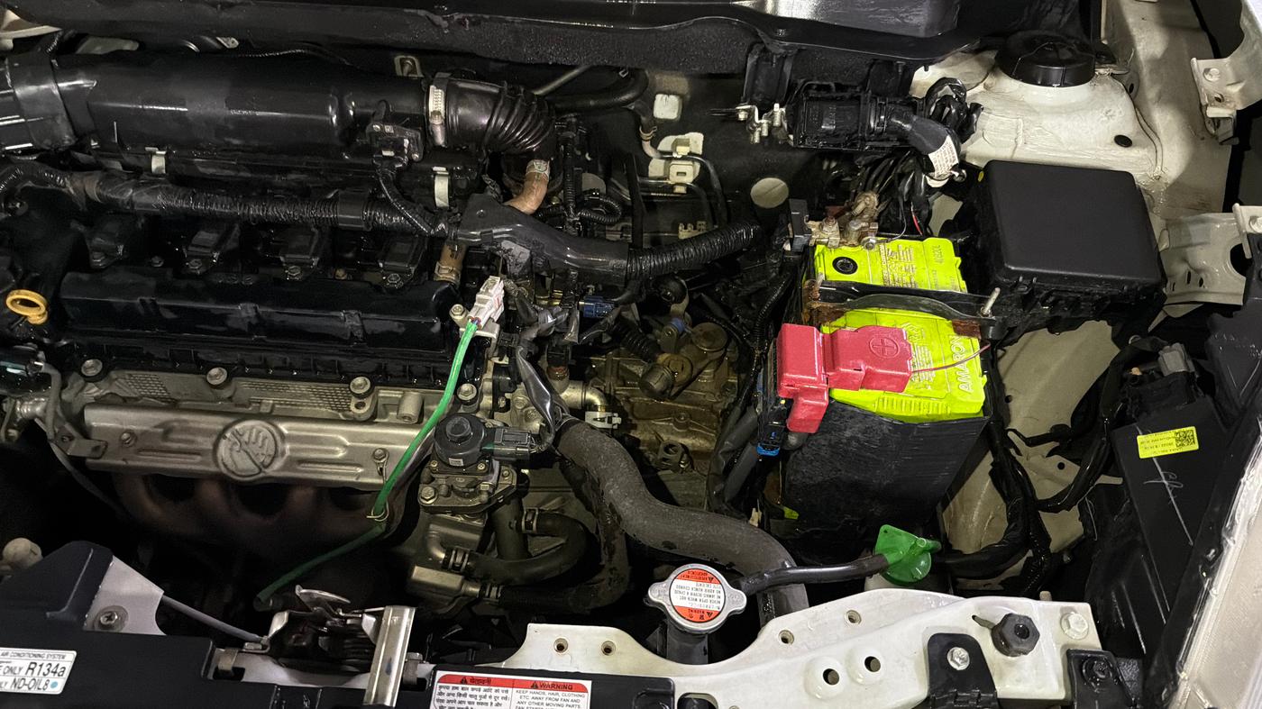 2022 Maruti Swift LXI, Petrol, Manual, 1,42,854 km, Engine View - Left
