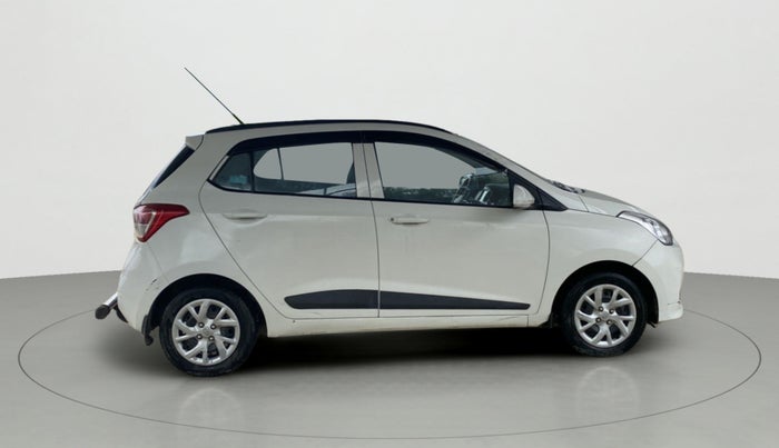 2017 Hyundai Grand i10 SPORTZ (O) 1.2 KAPPA VTVT, Petrol, Manual, 41,866 km, Right Side View