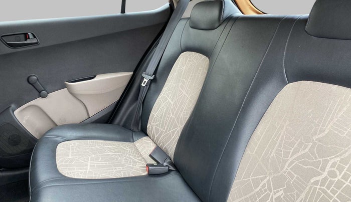 2016 Hyundai Grand i10 ERA 1.2 KAPPA VTVT, Petrol, Manual, 26,713 km, Right Side Rear Door Cabin