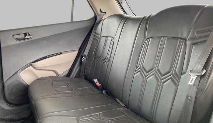 2018 Hyundai Grand i10 MAGNA 1.2 KAPPA VTVT, Petrol, Manual, 44,626 km, Right Side Rear Door Cabin