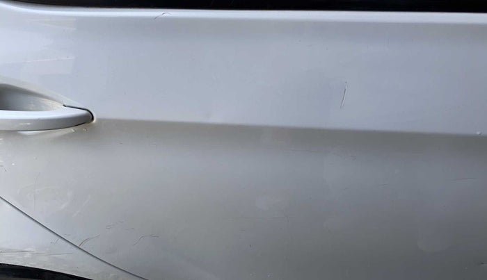 2018 Tata Tiago XT PETROL, Petrol, Manual, 90,387 km, Right rear door - Minor scratches