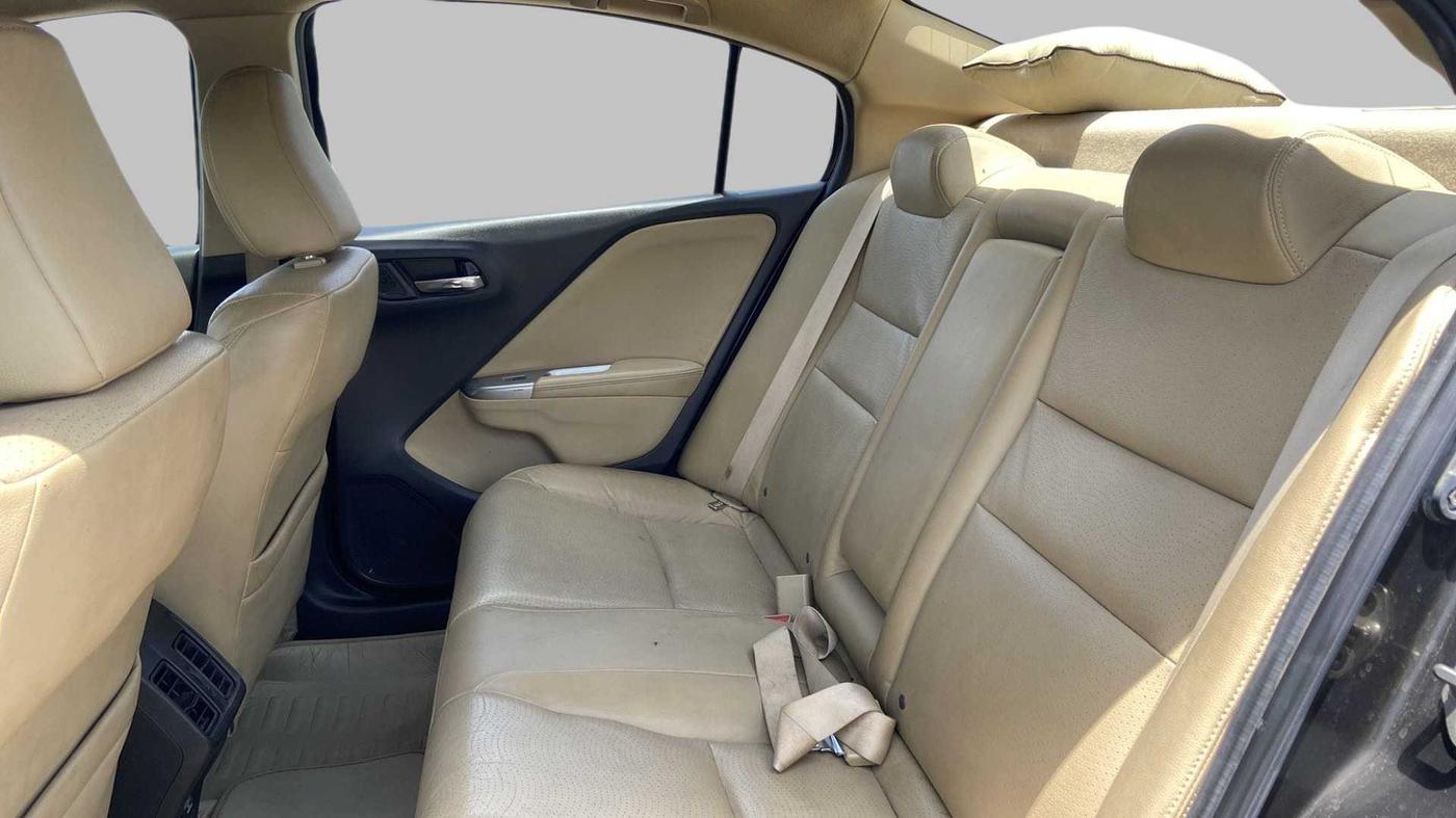 2016 Honda City 1.5L I-VTEC VX, Petrol, Manual, 73,338 km, Right Side Rear Door Cabin