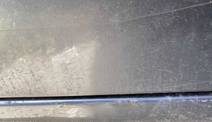 2014 Maruti Celerio VXI, Petrol, Manual, 70,625 km, Right running board - Slightly dented