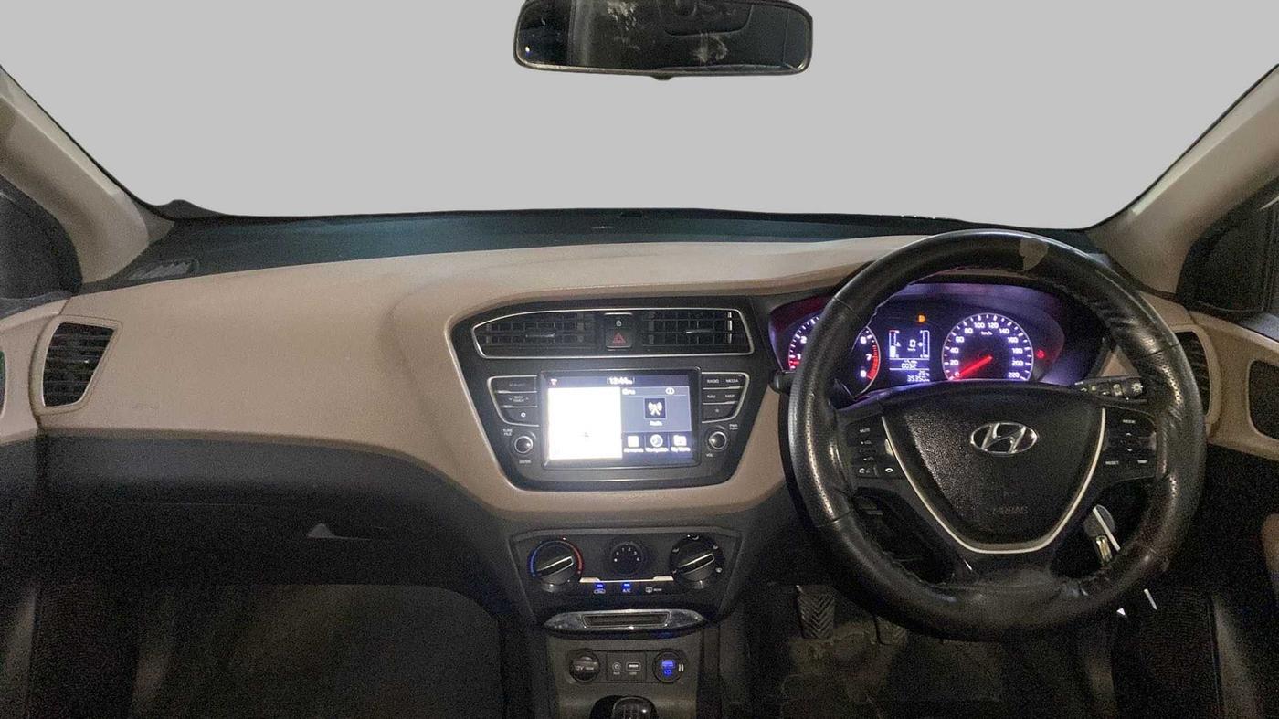 2020 Hyundai Elite i20 SPORTZ PLUS 1.2, Petrol, Manual, 35,341 km, Dashboard