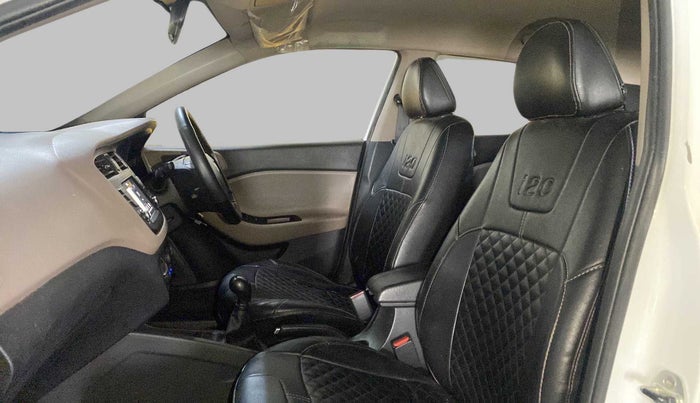 2020 Hyundai Elite i20 SPORTZ PLUS 1.2, Petrol, Manual, 35,341 km, Right Side Front Door Cabin