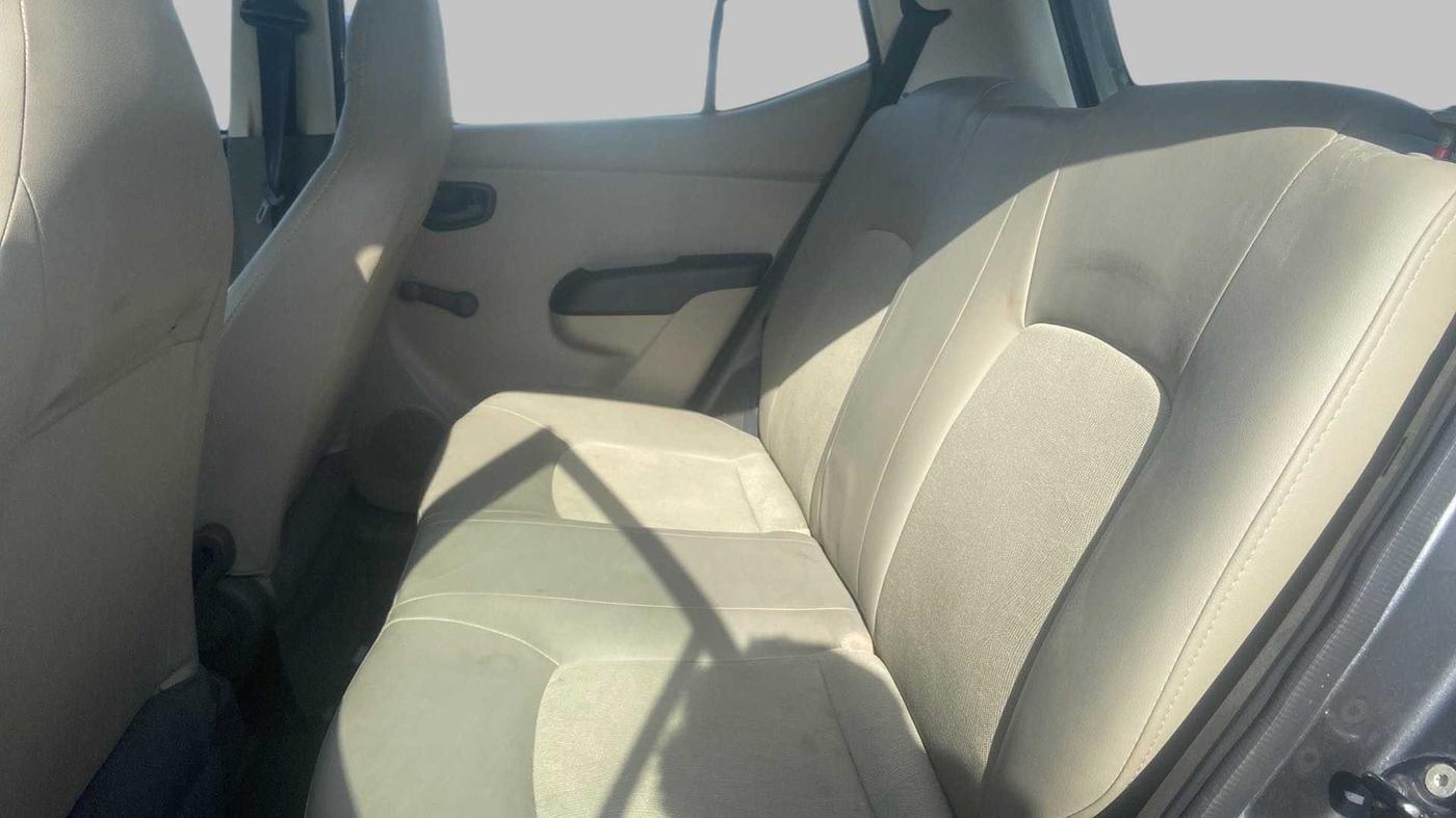 2011 Hyundai i10 ERA 1.1, Petrol, Manual, 43,647 km, Right Side Rear Door Cabin