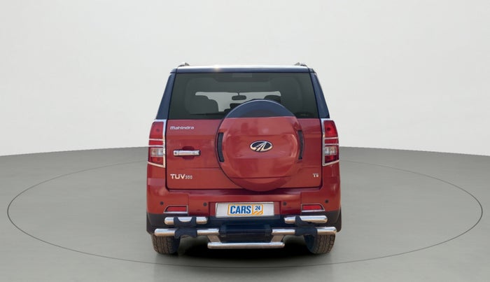 2017 Mahindra TUV300 T8 DUAL TONE, Diesel, Manual, 37,968 km, Back/Rear