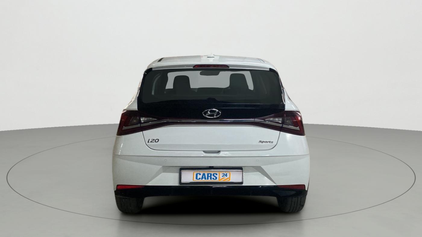 2022 Hyundai NEW I20 SPORTZ 1.2 AT, Petrol, Automatic, 17,385 km, Back/Rear