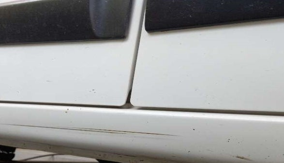 2014 Maruti Wagon R 1.0 LXI, CNG, Manual, 59,147 km, Right running board - Minor scratches