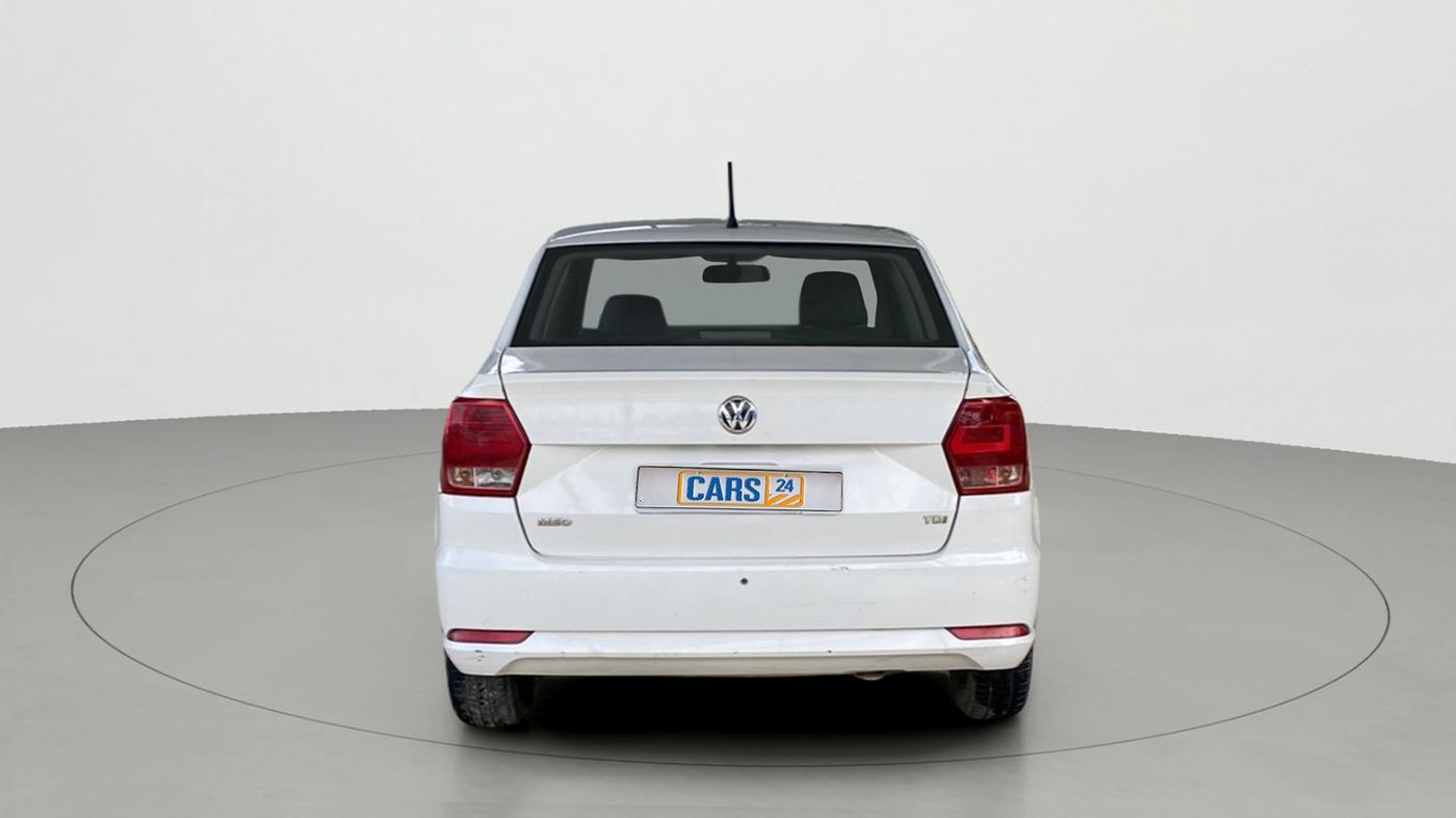 2017 Volkswagen Ameo COMFORTLINE 1.5 AT, Diesel, Automatic, 1,18,954 km, Back/Rear