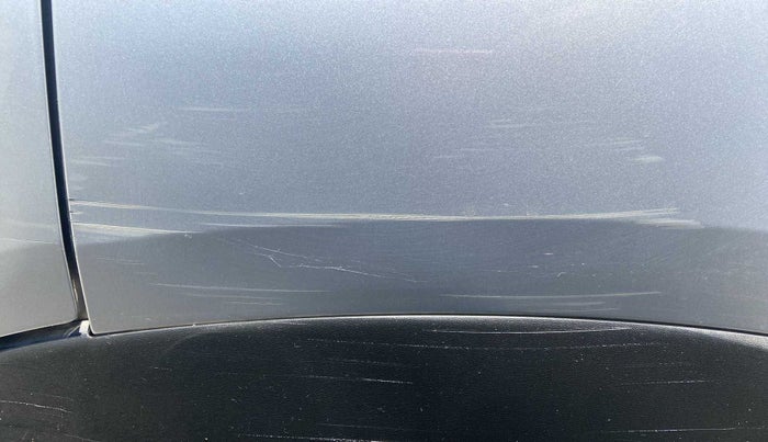 2020 Renault Kwid RXT 1.0 AMT (O), Petrol, Automatic, 10,916 km, Left quarter panel - Minor scratches
