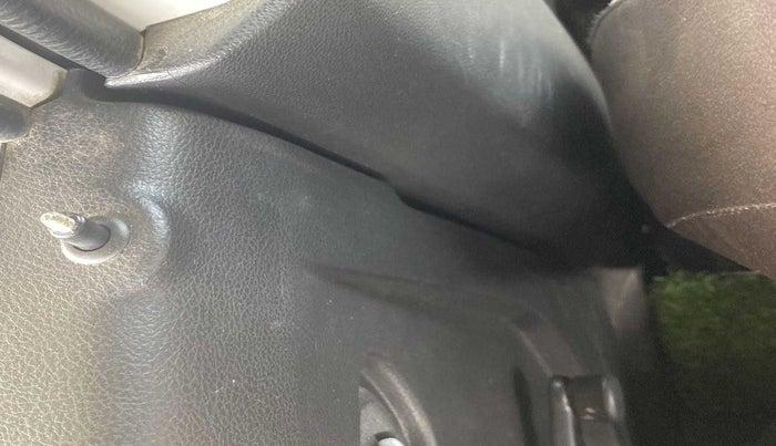 2019 Maruti Alto LXI, Petrol, Manual, 17,164 km, Lock system - Door lock knob has minor damage