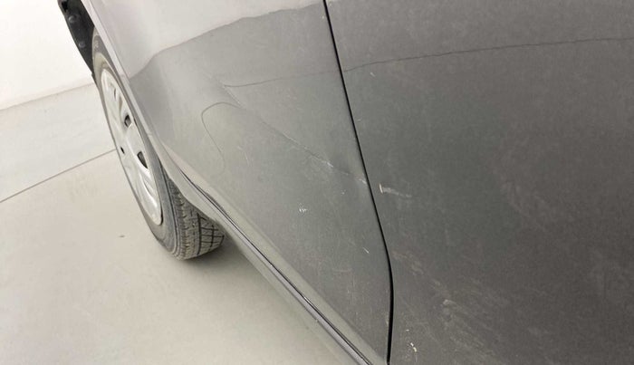 2014 Maruti Swift VXI, Petrol, Manual, 95,370 km, Right rear door - Minor scratches