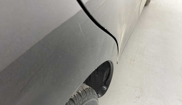 2014 Maruti Swift VXI, Petrol, Manual, 95,370 km, Right quarter panel - Slightly dented