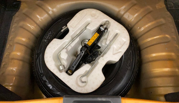 2016 Nissan Micra XV CVT, Petrol, Automatic, 57,410 km, Spare Tyre