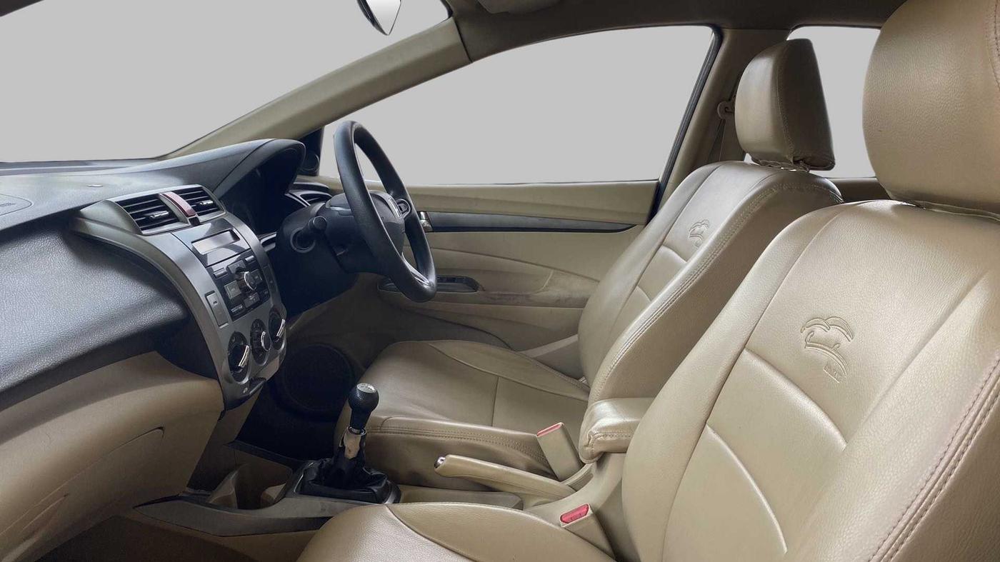 2013 Honda City 1.5L I-VTEC V MT, Petrol, Manual, 74,853 km, Right Side Front Door Cabin