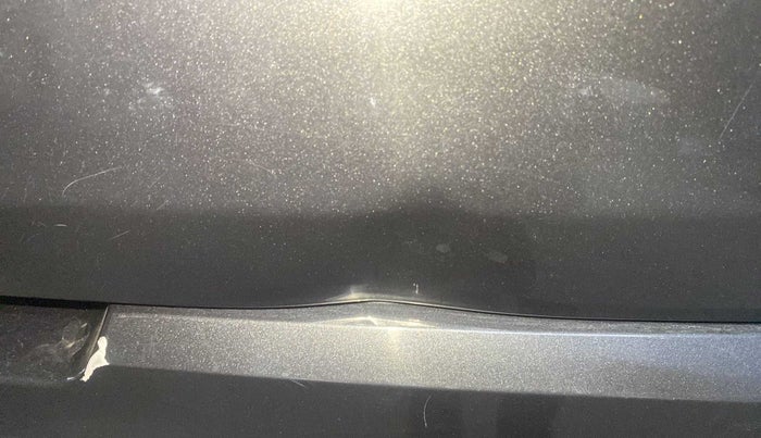 2020 Hyundai VENUE S 1.2, Petrol, Manual, 77,547 km, Dicky (Boot door) - Minor scratches
