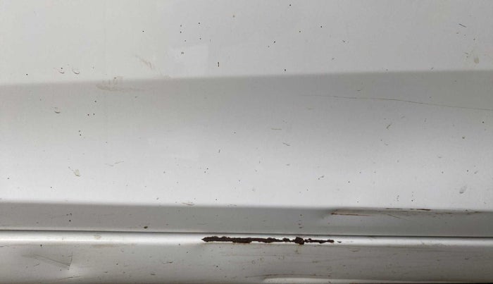2018 Hyundai Eon ERA +, Petrol, Manual, 18,585 km, Left running board - Slightly dented