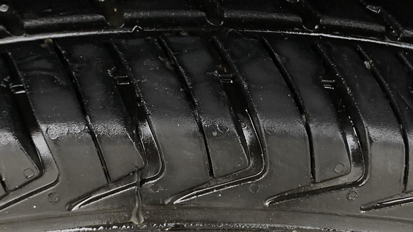 2024 Maruti Alto K10 VXI PLUS AMT, Petrol, Automatic, 37,679 km, Left Front Tyre Tread