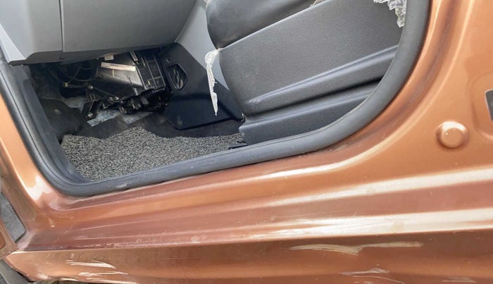 2017 Tata TIGOR XZ PETROL, Petrol, Manual, 37,210 km, Left running board - Slightly dented