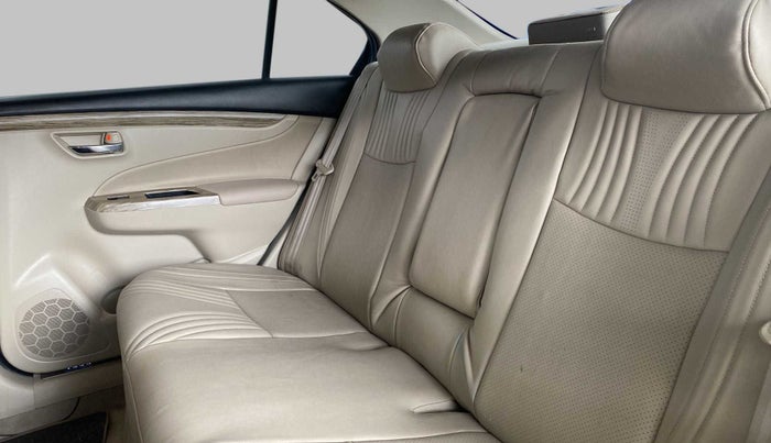 2021 Maruti Ciaz SIGMA 1.5 SHVS MT  PETROL, Petrol, Manual, 22,797 km, Right Side Rear Door Cabin