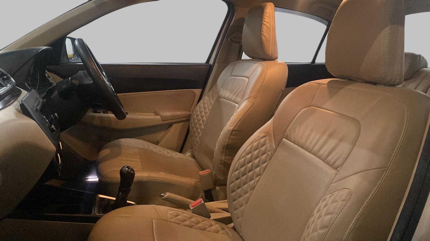 2018 Maruti Dzire VXI, Petrol, Manual, 22,970 km, Right Side Front Door Cabin