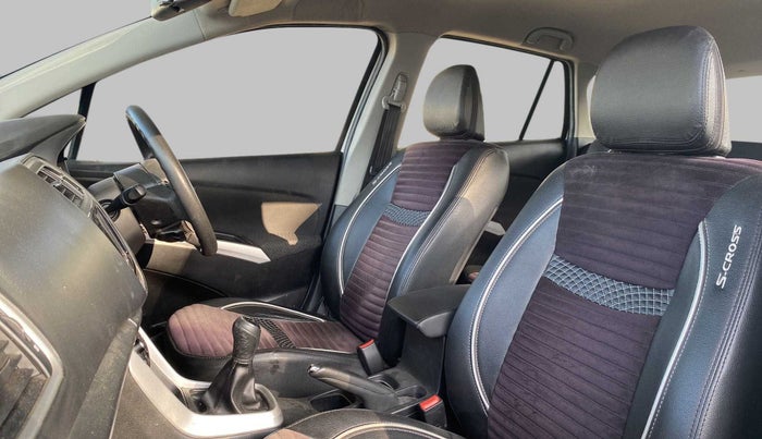 2016 Maruti S Cross ZETA 1.3, Diesel, Manual, 45,289 km, Right Side Front Door Cabin