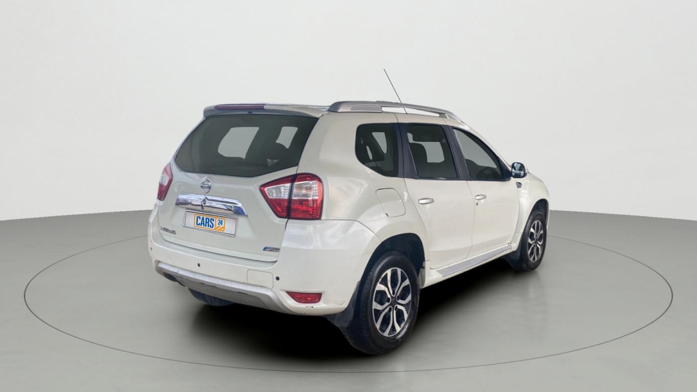 2017 Nissan Terrano XV D PREMIUM AMT, Diesel, Automatic, 1,19,803 km, Right Back Diagonal
