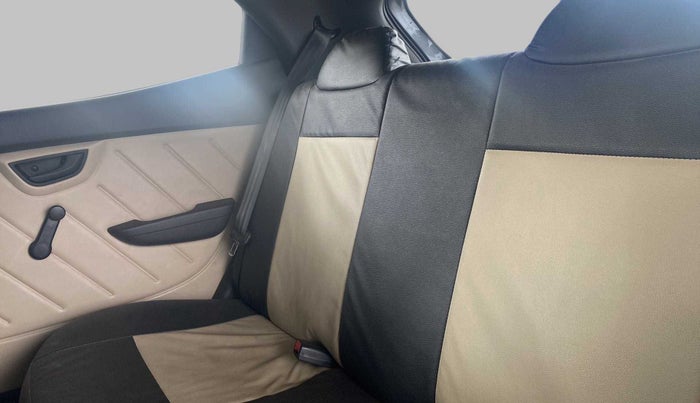 2018 Hyundai Eon ERA +, Petrol, Manual, 22,978 km, Right Side Rear Door Cabin