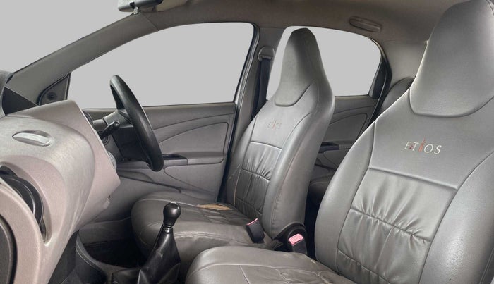 2011 Toyota Etios G, Petrol, Manual, 75,447 km, Right Side Front Door Cabin