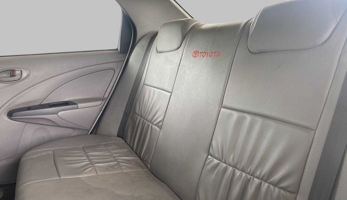 2011 Toyota Etios G, Petrol, Manual, 75,447 km, Right Side Rear Door Cabin