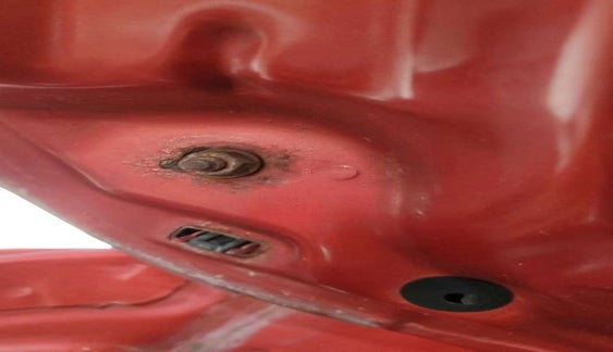 2018 Tata NEXON XE DIESEL, Diesel, Manual, 83,508 km, Dicky (Boot door) - Slightly rusted