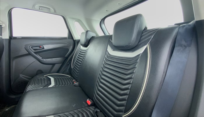 2016 Maruti Vitara Brezza VDI OPT, Diesel, Manual, 31,298 km, Right Side Rear Door Cabin