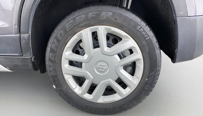 2016 Maruti Vitara Brezza VDI OPT, Diesel, Manual, 31,298 km, Left Rear Wheel