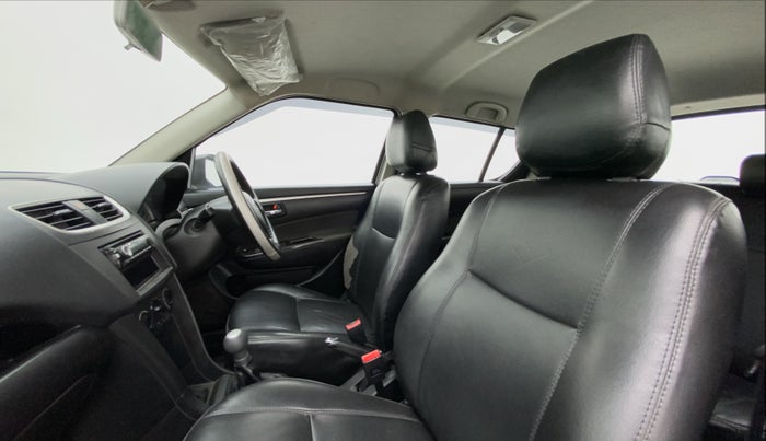 2013 Maruti Swift VXI, Petrol, Manual, 36,577 km, Right Side Front Door Cabin