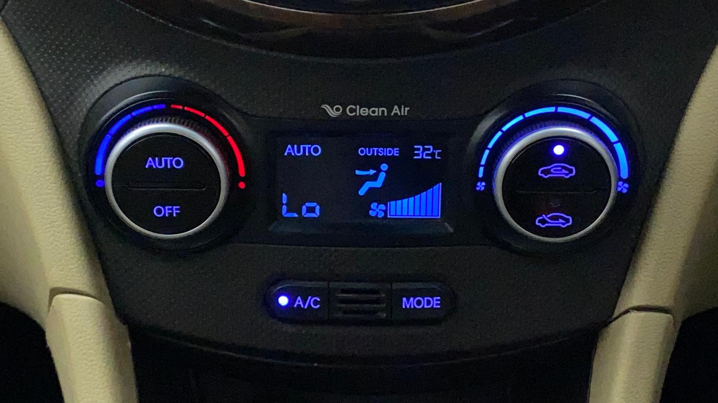 2016 Hyundai Verna FLUIDIC 4S 1.6 VTVT SX, Petrol, Manual, 41,110 km, Automatic Climate Control