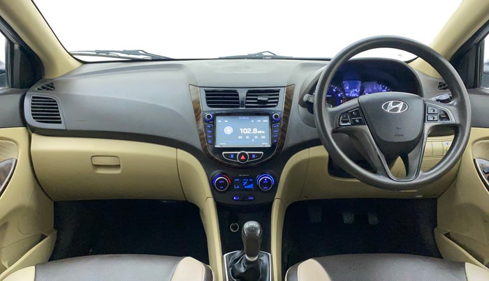 2016 Hyundai Verna FLUIDIC 4S 1.6 VTVT SX, Petrol, Manual, 41,110 km, Dashboard