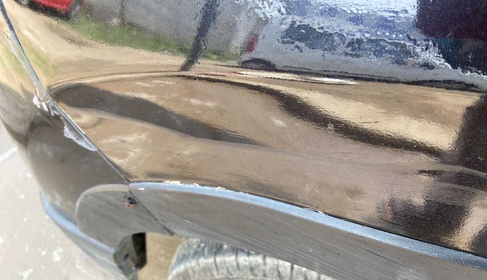 2016 Mahindra Kuv100 K4 PLUS 6 STR, Petrol, Manual, 59,804 km, Left fender - Minor scratches