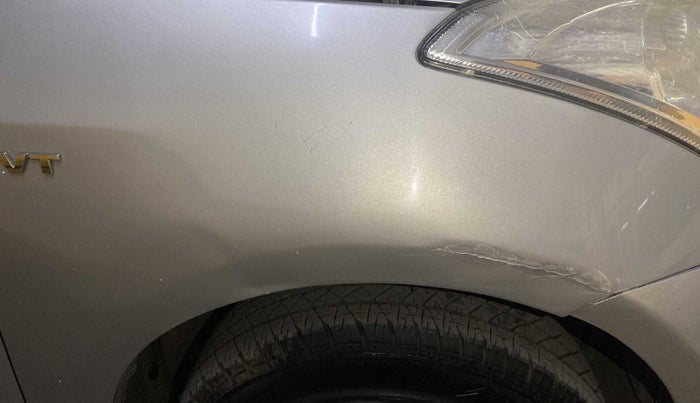 2012 Maruti Swift VXI, Petrol, Manual, 1,02,912 km, Right fender - Slightly dented