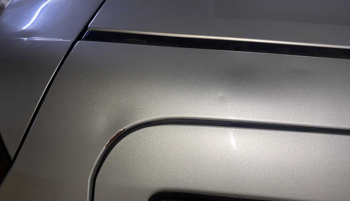 2012 Maruti Swift VXI, Petrol, Manual, 1,02,912 km, Right C pillar - Slightly dented