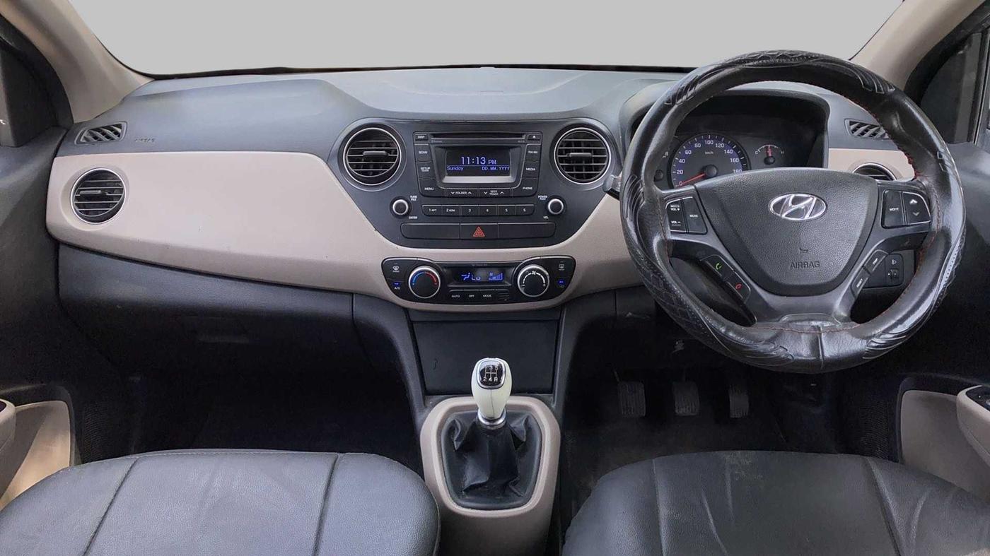 2015 Hyundai Xcent SX 1.2 (O), Petrol, Manual, 71,823 km, Dashboard