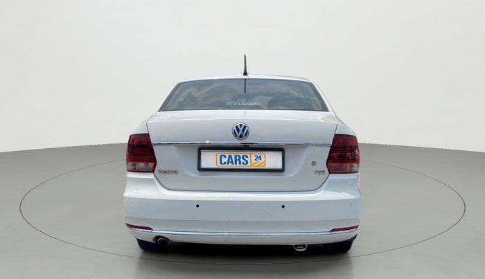 2017 Volkswagen Vento HIGHLINE PLUS 1.2 AT 16 ALLOY, Petrol, Automatic, 35,798 km, Back/Rear