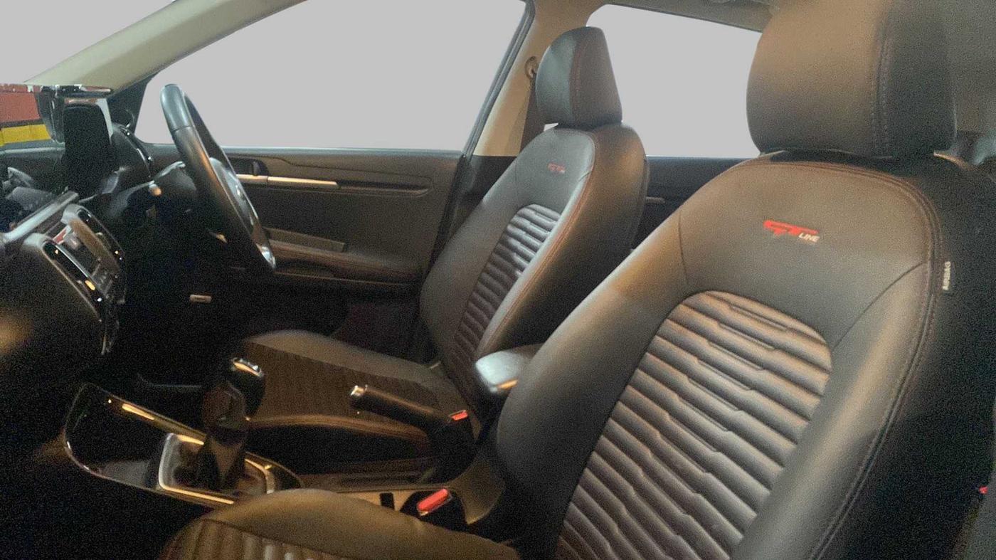 2020 KIA SONET GTX PLUS 1.0 IMT, Petrol, Manual, 35,871 km, Right Side Front Door Cabin